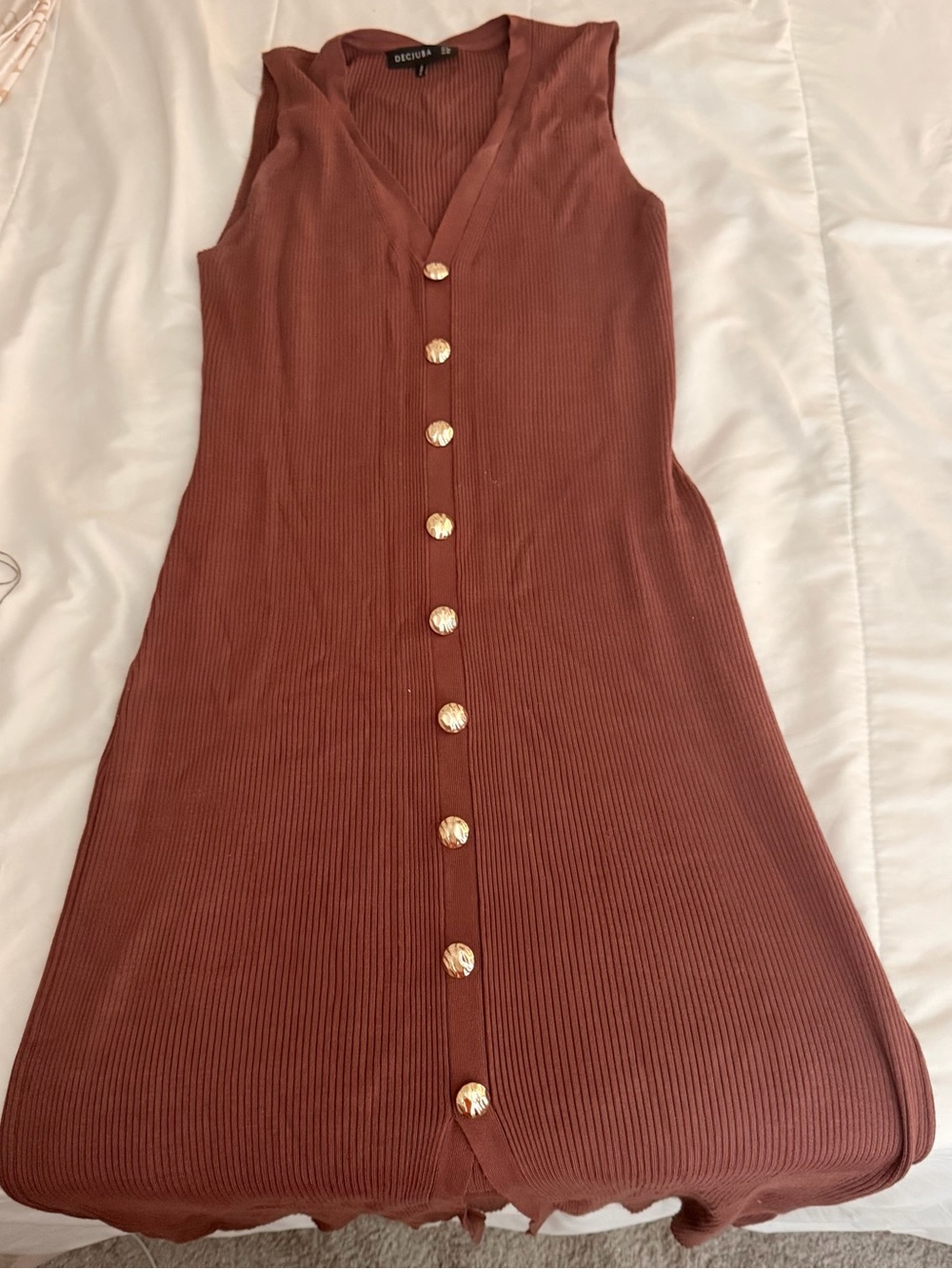 DECJUBA Sleeveless Ribbed Button-Front Dress in Rust